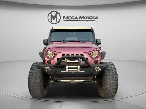 Used 2012 Jeep Wrangler Unlimited Sahara w/ Dual Top Group image 8