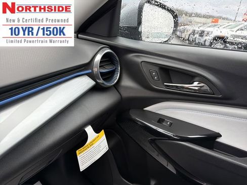 New 2026 Chevrolet Trax LT w/ LT Convenience Package image 25