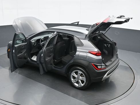 Used 2023 Hyundai Kona SEL AWD/4WD image 38