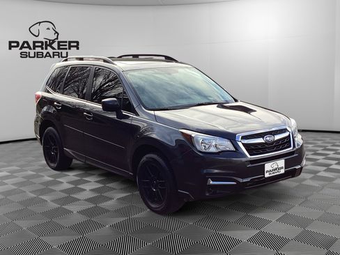 Used 2017 Subaru Forester 2.5i Premium w/ All-Weather Package image 7