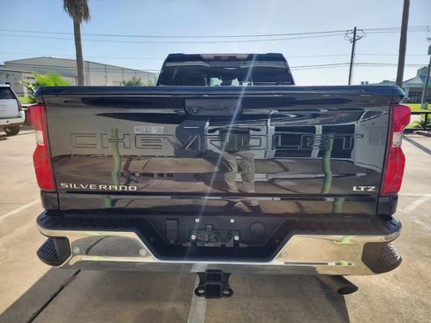 Used 2024 Chevrolet Silverado 2500 LTZ w/ LTZ Plus Package AWD/4WD image 5