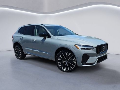 New 2026 Volvo XC60 B5 Ultra w/ Protection Package Premier AWD/4WD image 2