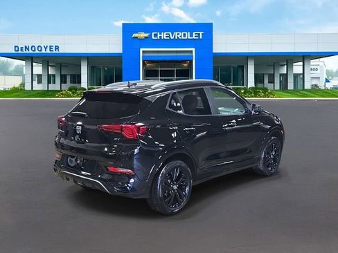 Used 2024 Buick Encore GX Sport Touring image 7