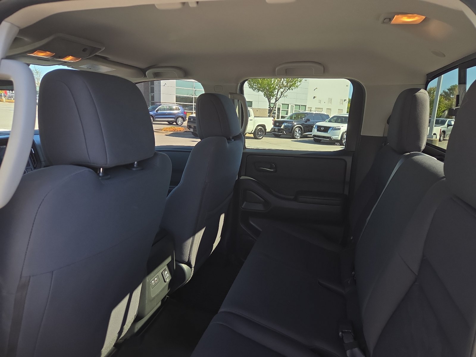 Used 2025 Nissan Frontier S w/ S Utility Package AWD/4WD image 10