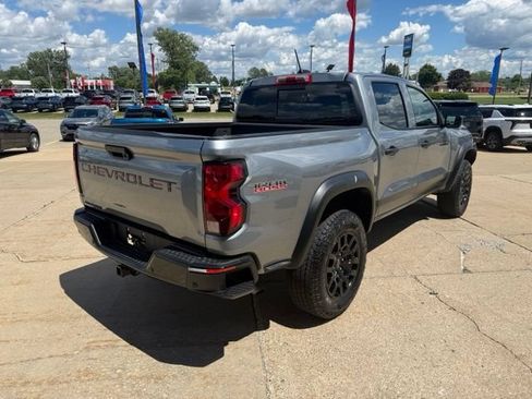 Used 2023 Chevrolet Colorado Trail Boss w/ Advanced Trailering Package AWD/4WD image 5
