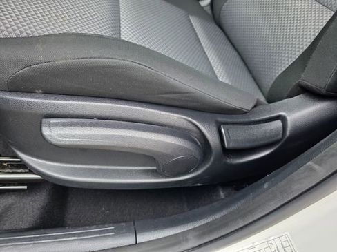 Certified 2025 Kia Soul LX w/ LX Technology Package FWD image 20