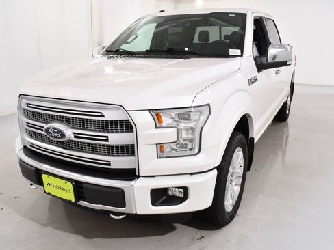 Used 2016 Ford F150 Platinum w/ Equipment Group 701A Luxury AWD/4WD image 2