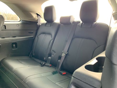 Used 2025 MAZDA CX-90 3.3 Turbo w/ Preferred Package image 17