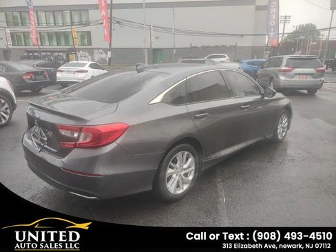 Used 2018 Honda Accord LX image 7