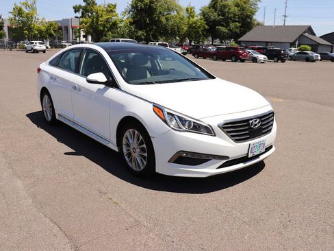 Used 2015 Hyundai Sonata Limited w/ Option Group 06 FWD image 3
