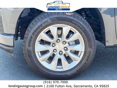 Used 2021 Chevrolet Silverado 1500 Custom w/ Safety Confidence Package RWD image 9