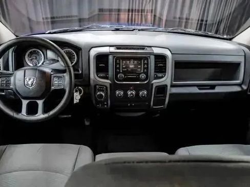 Used 2019 RAM 1500 Express w/ Express Value Package AWD/4WD image 16