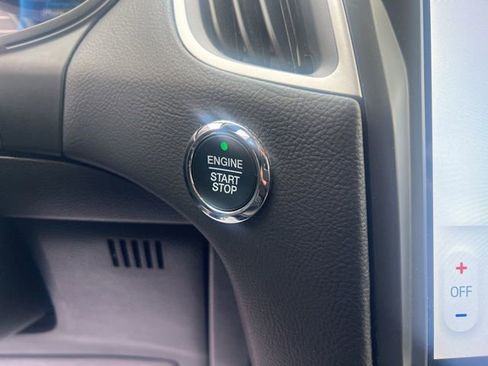 Used 2023 Ford Edge SEL image 31