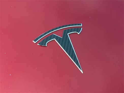 Used 2024 Tesla Model Y Performance image 13
