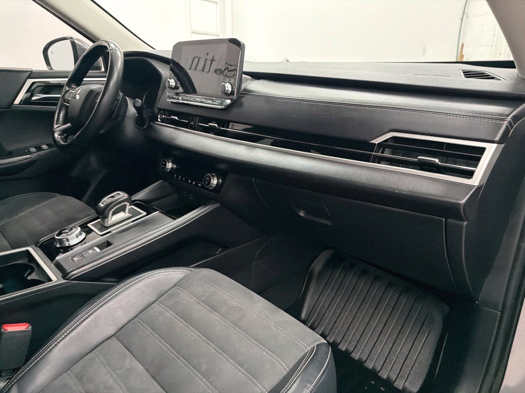 Used 2022 Mitsubishi Outlander SE FWD image 28