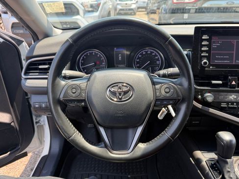 Used 2023 Toyota Camry SE FWD image 9
