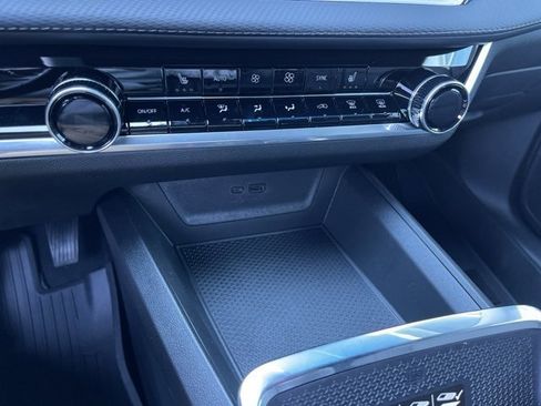 New 2026 Chevrolet Equinox LT w/ Convenience Package II image 16