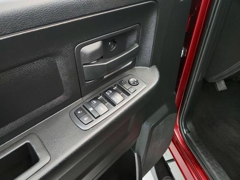 Used 2018 RAM 1500 Express w/ Express Value Package RWD image 20