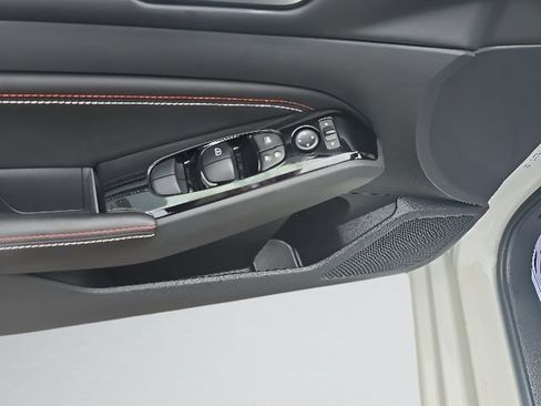 Certified 2023 Nissan Altima 2.0 SR FWD image 11