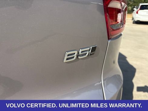 Used 2026 Volvo XC40 B5 Plus AWD/4WD image 8