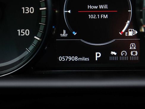 Used 2018 Land Rover Discovery SE AWD/4WD image 23
