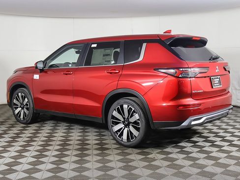 New 2026 Mitsubishi Outlander SE image 11