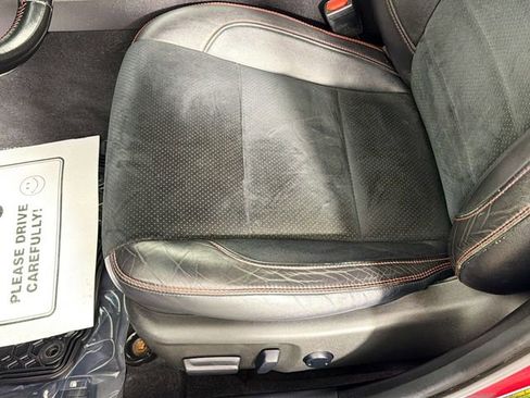 Used 2016 Toyota Camry SE FWD image 19
