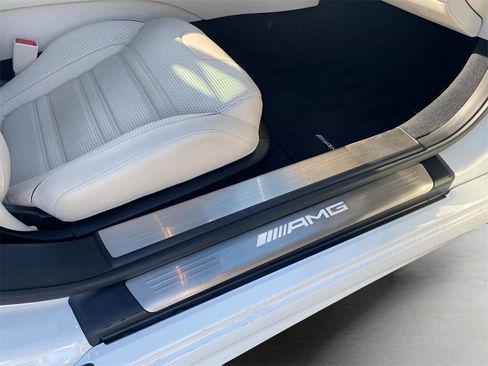 Used 2015 Mercedes-Benz SL 63 AMG image 42