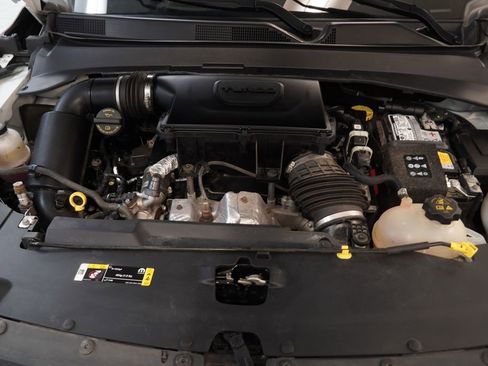 Used 2023 Jeep Compass Latitude AWD/4WD image 38