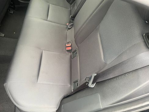 Used 2025 Toyota Prius LE image 37