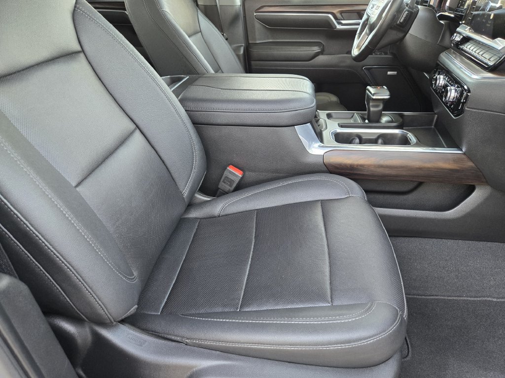Used 2023 GMC Sierra 1500 SLT w/ SLT Premium Package AWD/4WD image 13