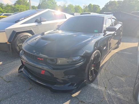 Used 2022 Dodge Charger Scat Pack w/ Plus Group RWD image 1