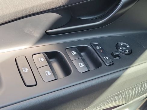 New 2026 Hyundai Elantra Sport FWD image 16