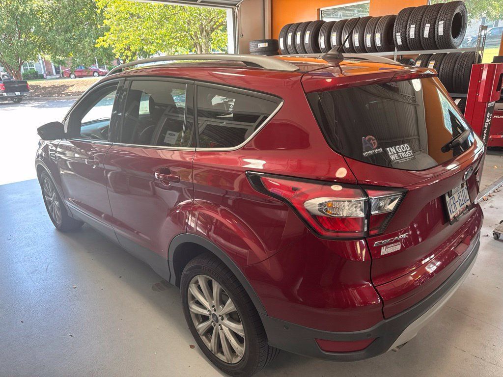Used 2018 Ford Escape Titanium FWD image 6