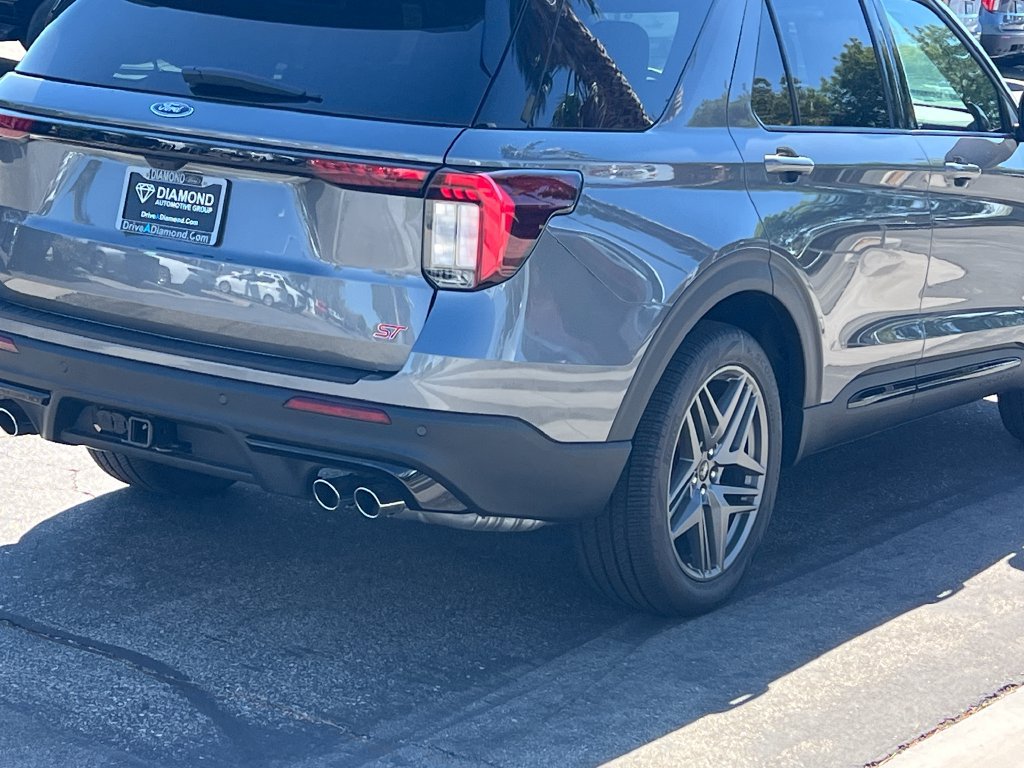 New 2026 Ford Explorer ST AWD/4WD image 7