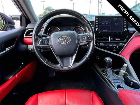 Used 2021 Toyota Camry XSE FWD image 10