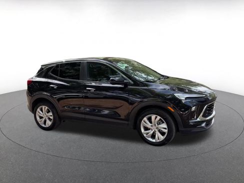 Used 2025 Buick Encore GX Preferred image 2
