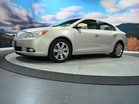 Used 2010 Buick LaCrosse CXL w/ Luxury Package image 3