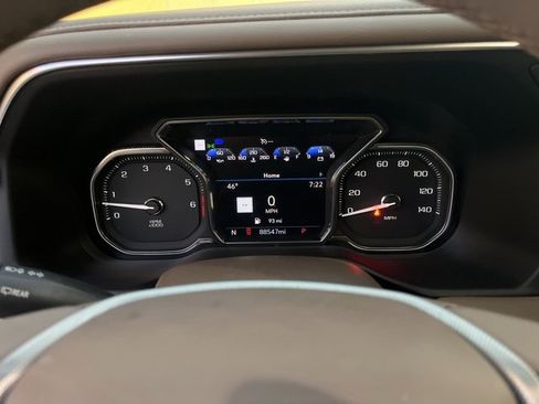 Used 2021 GMC Yukon Denali image 23