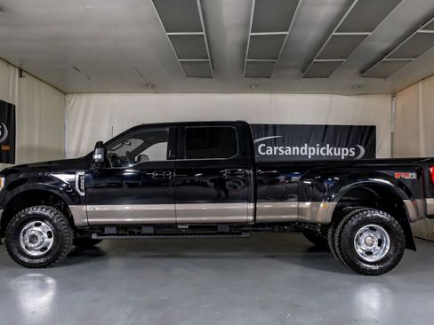 Used 2022 Ford F350 King Ranch image 11