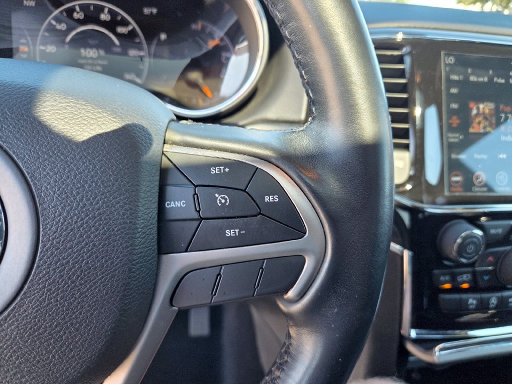 Used 2020 Jeep Grand Cherokee Limited AWD/4WD image 33