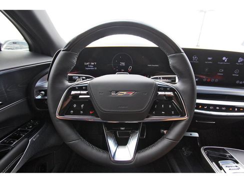 Certified 2026 Cadillac Lyriq V AWD/4WD image 13