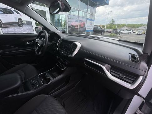 Certified 2024 GMC Terrain SLE w/ Driver Convenience Package FWD image 27