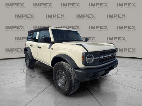 Used 2025 Ford Bronco 4-Door w/ Sasquatch Package AWD/4WD image 7