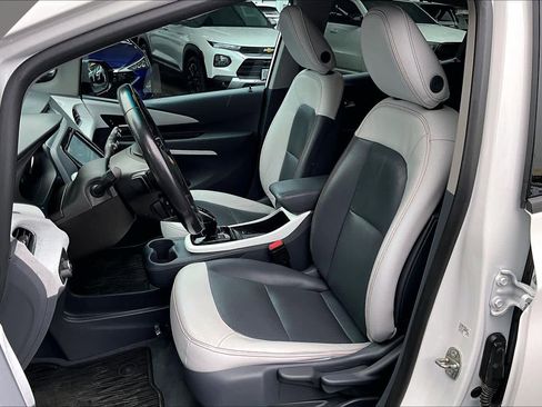 Used 2021 Chevrolet Bolt Premier w/ Infotainment Package image 9