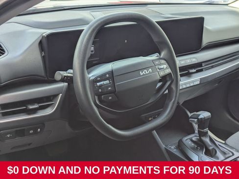 Used 2025 Kia K4 FWD image 14