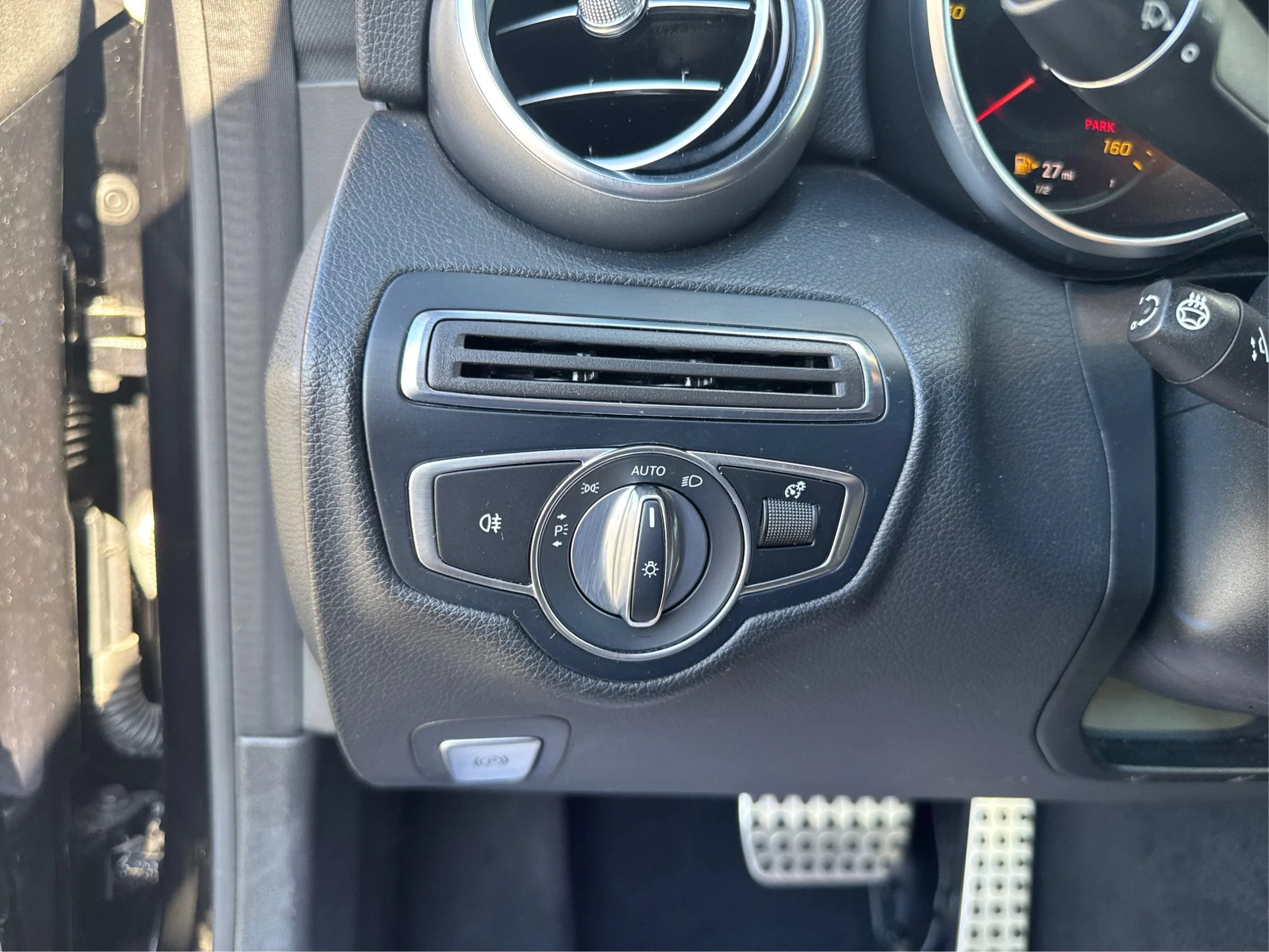 Used 2019 Mercedes-Benz C 300 4MATIC Coupe image 21