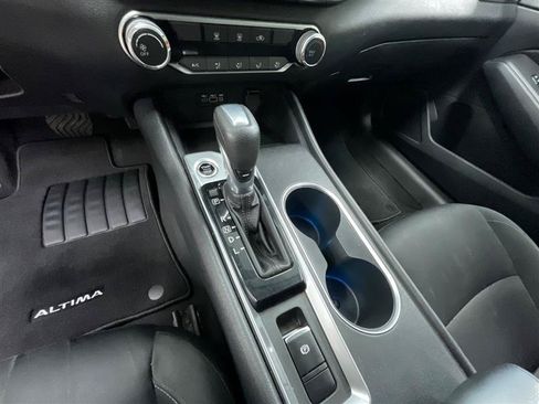 Used 2022 Nissan Altima 2.5 SV AWD/4WD image 14