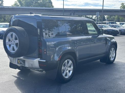 Used 2022 Land Rover Defender 110 SE AWD/4WD image 7