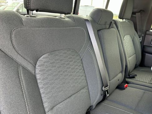 New 2026 RAM 1500 4x4 Crew Cab image 18